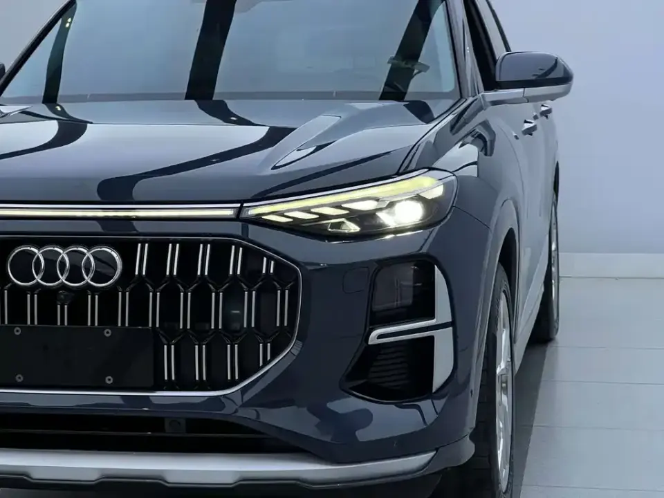 Audi Q6
