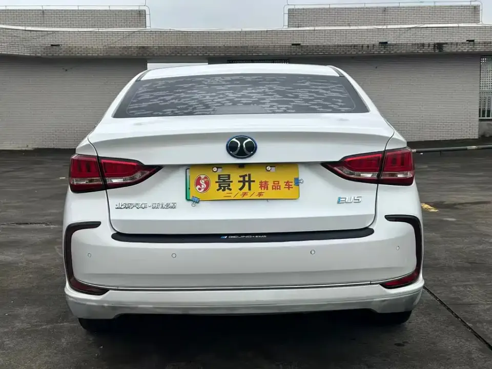 BAIC EU5