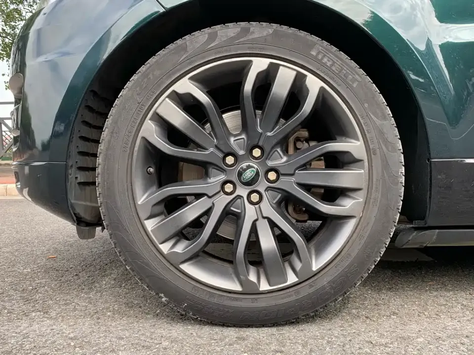 Land Rover Sport