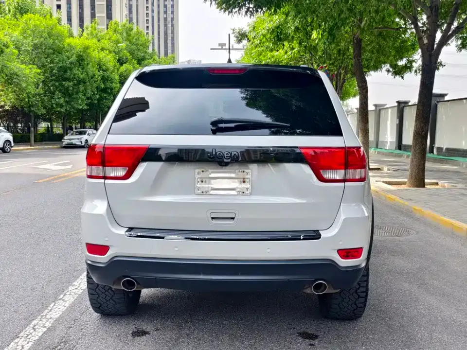 Jeep Grand Cherokee (Import)