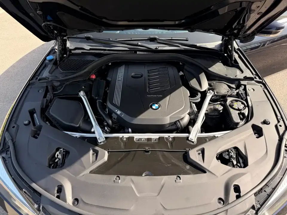 BMW 8 Series