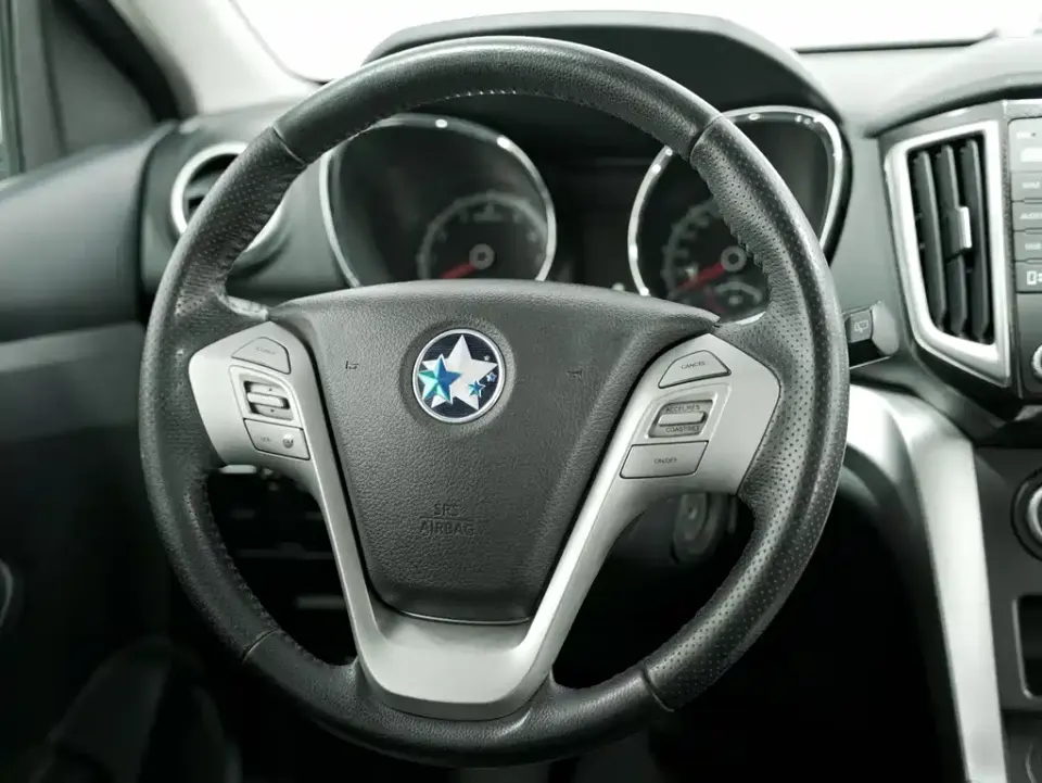 Venucia T70