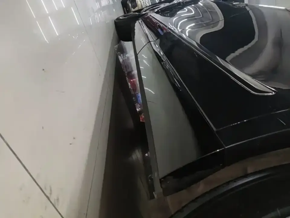 Nio ES8