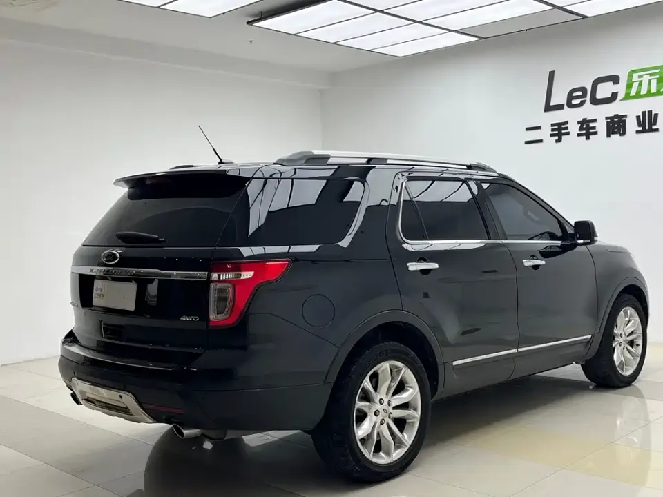 Ford Explorer (Import)