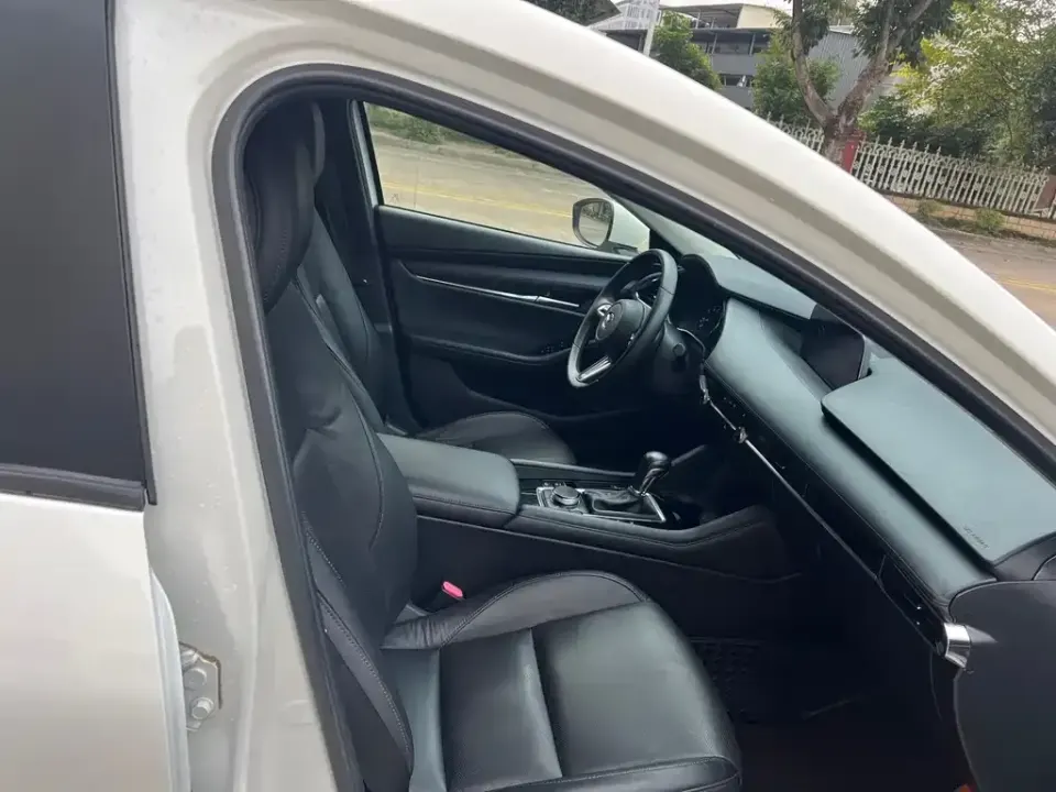 Mazda 3 Axela