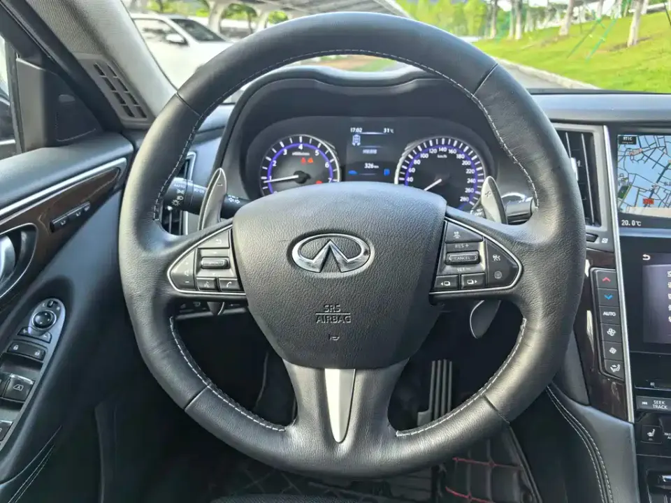 Infiniti Q50L