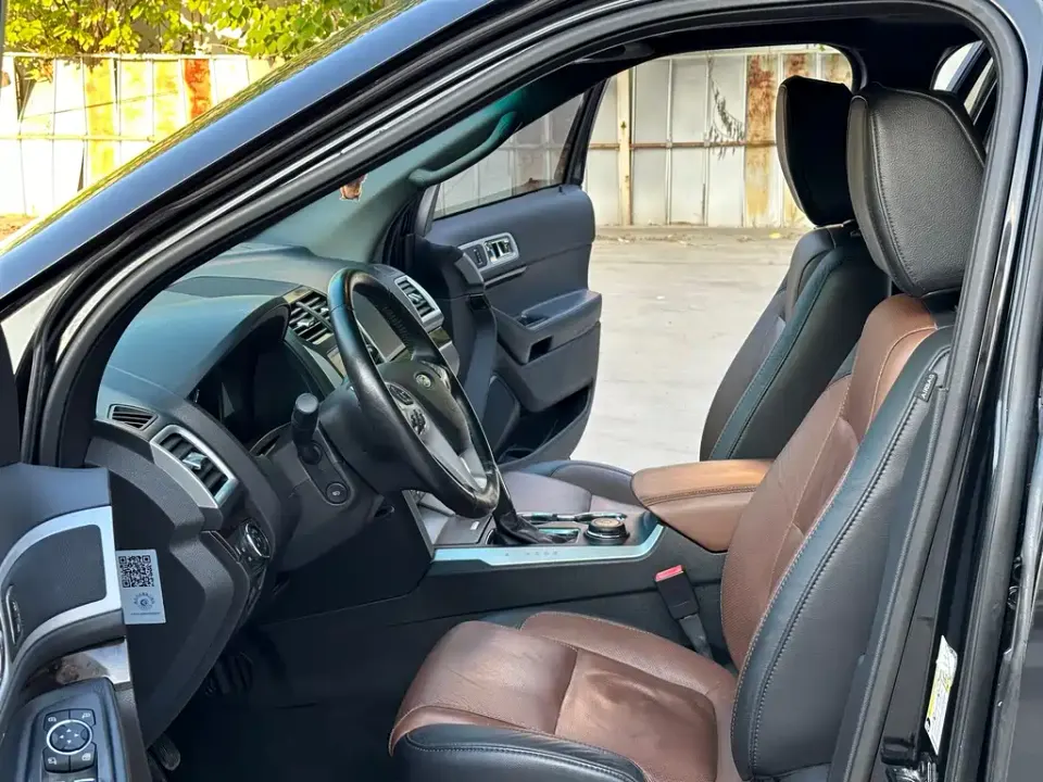 Ford Explorer (Import)