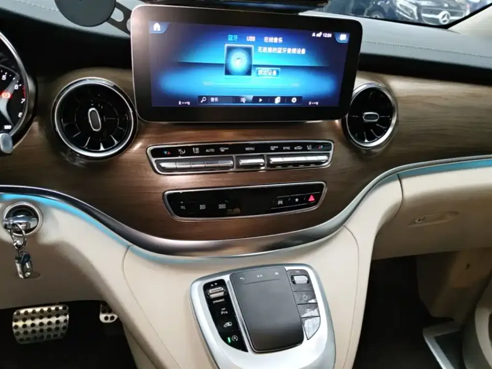 Mercedes-Benz V-Class