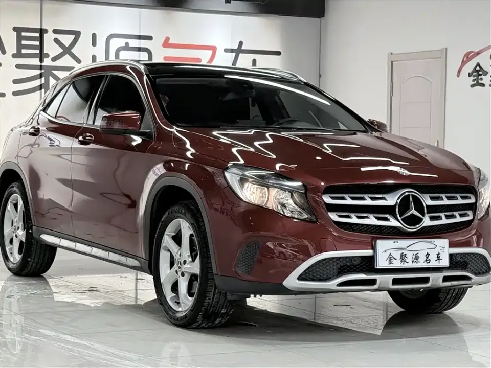 Mercedes-Benz GLA