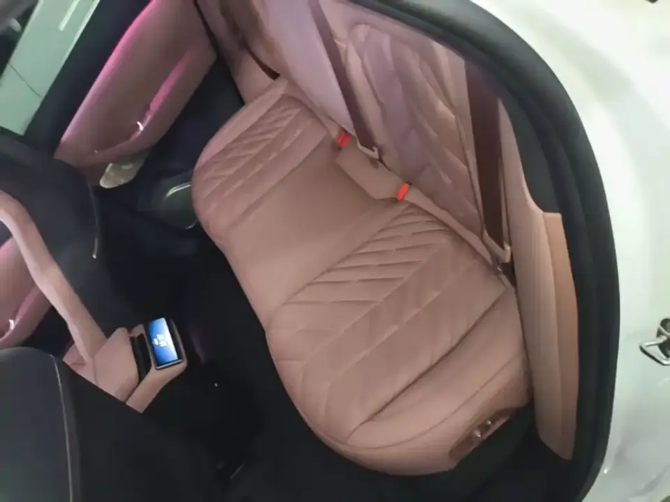 Nio EC6