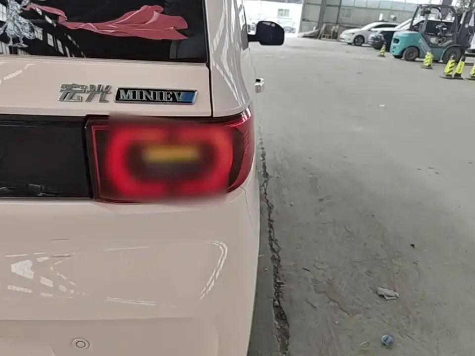 Wuling MINIEV