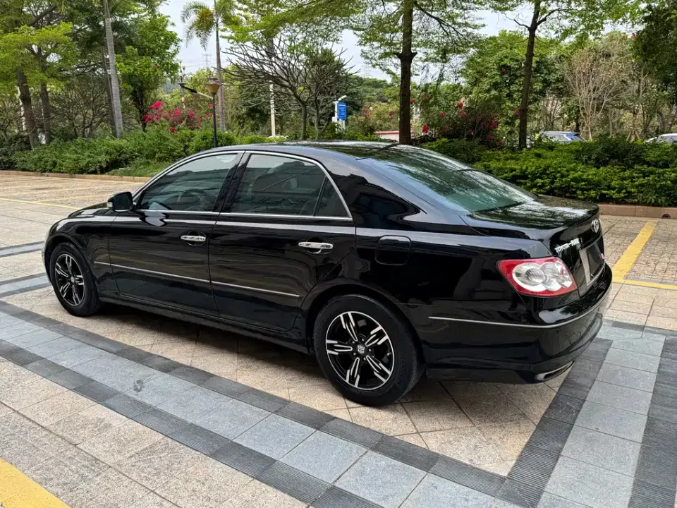 Toyota Reiz