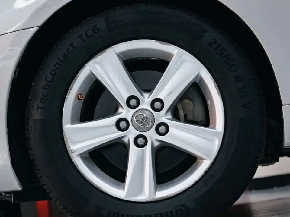 Toyota Reiz