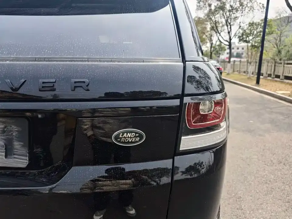 Land Rover Sport
