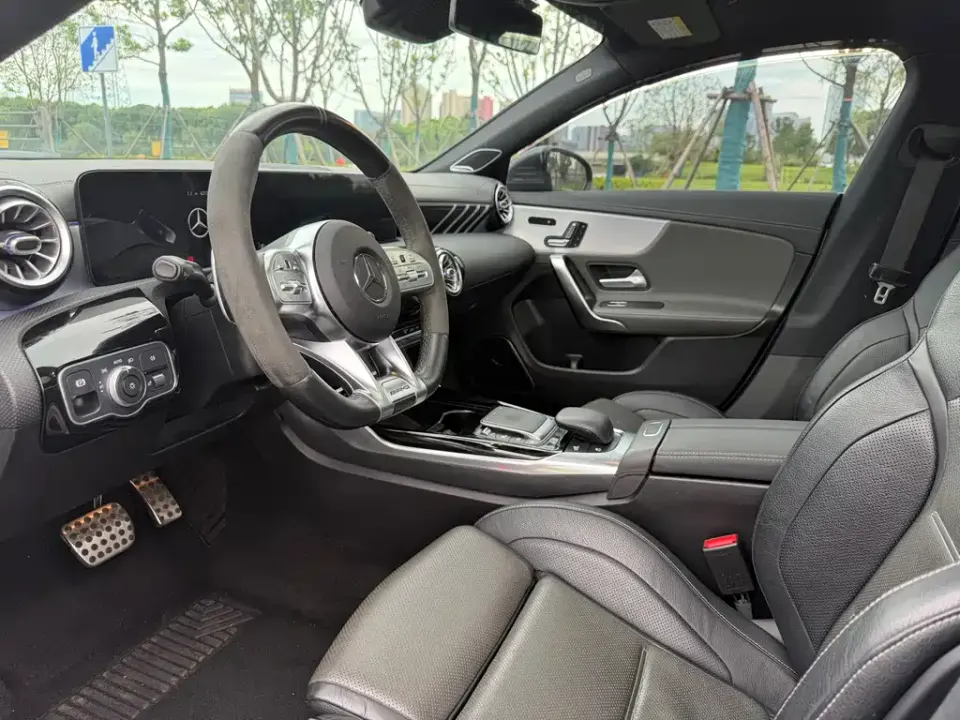 Mercedes-Benz CLA AMG