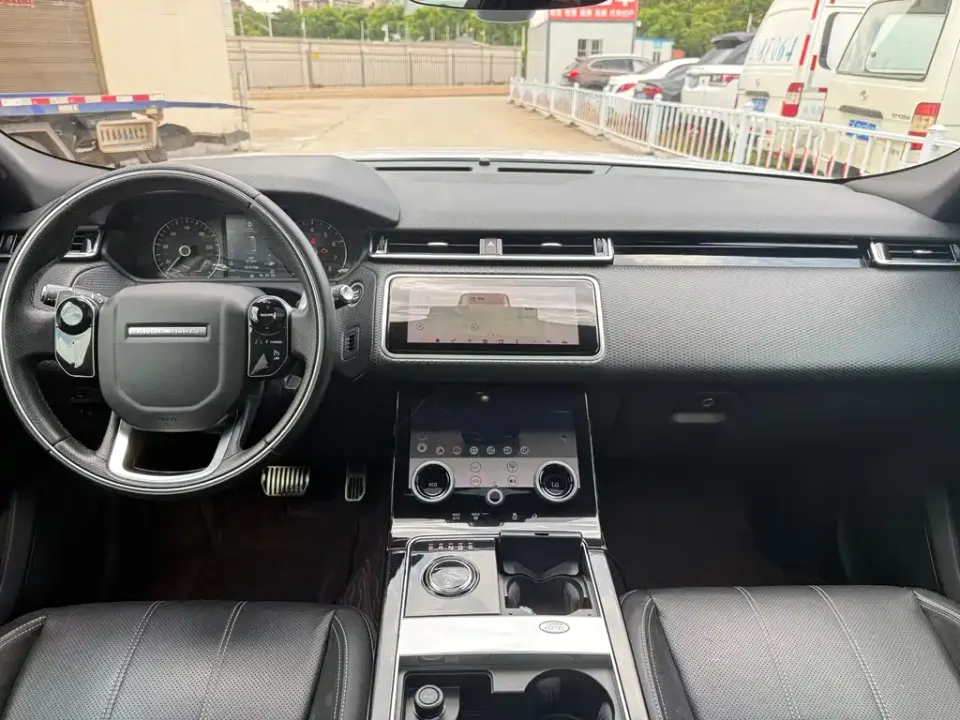 Land Rover Velar