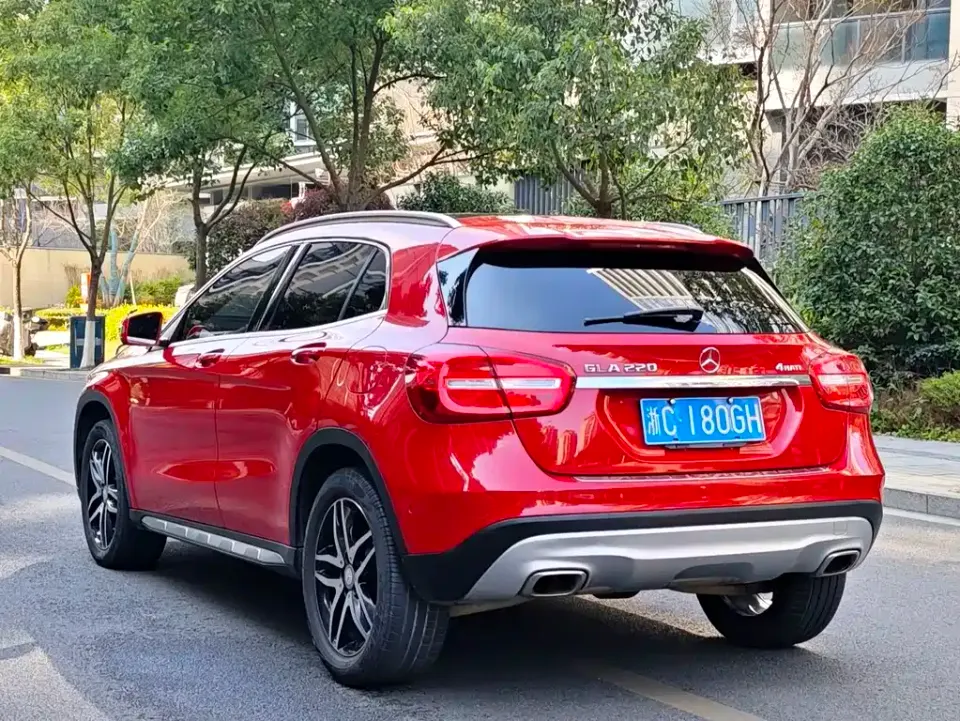 Mercedes-Benz GLA