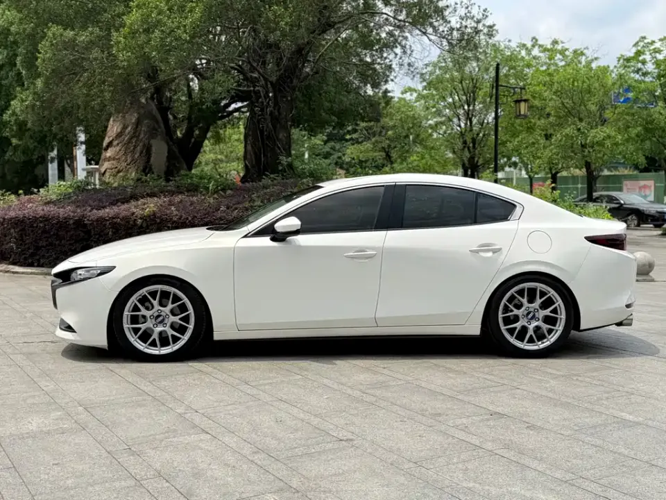 Mazda 3 Axela