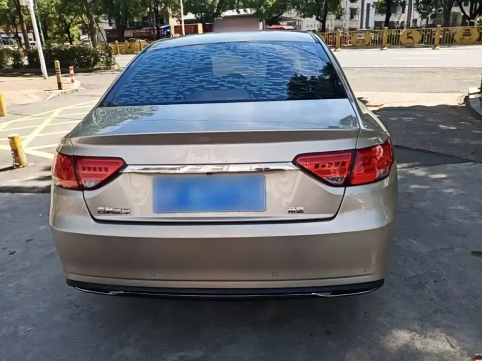 Geely Emgrand GL