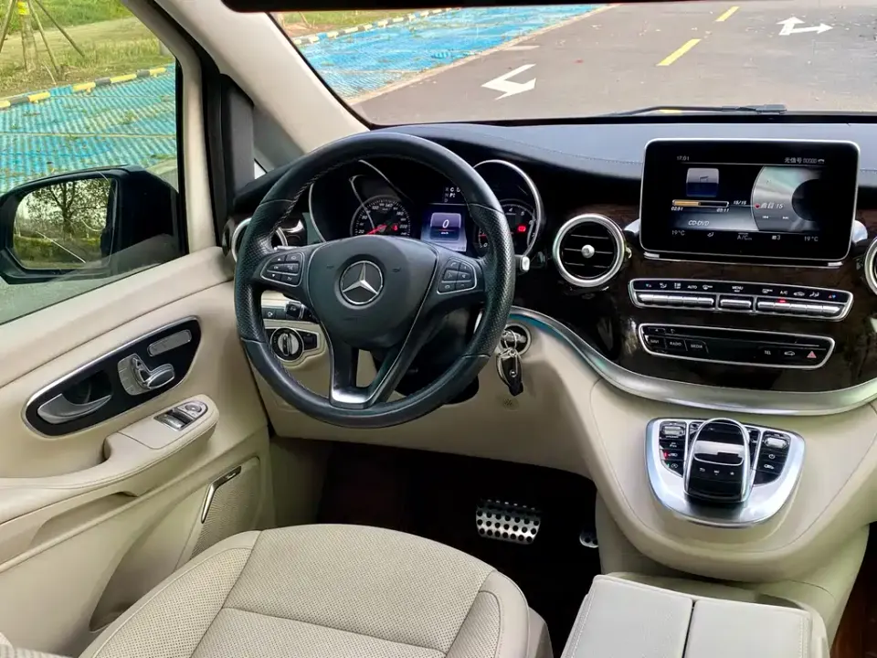 Mercedes-Benz V-Class