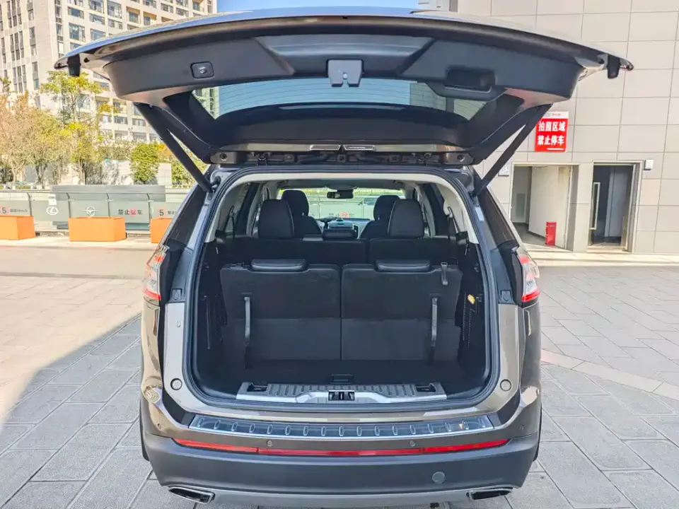 Ford Edge