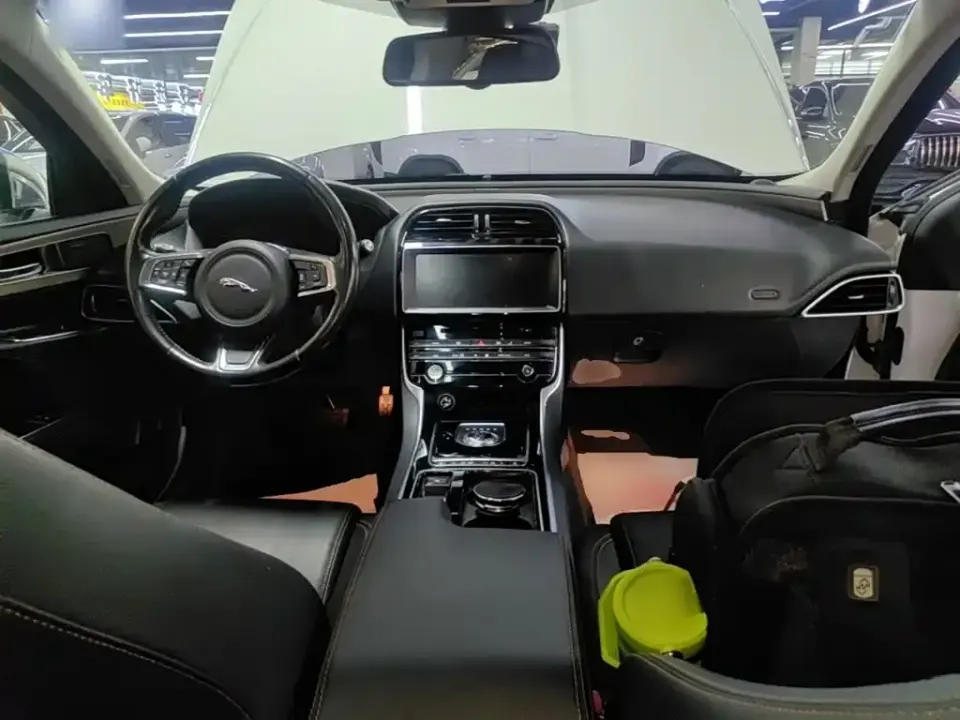 Jaguar XEL