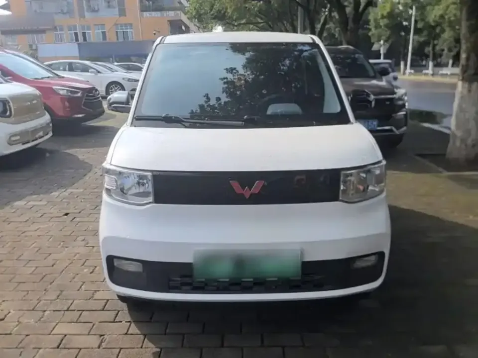 Wuling MINIEV