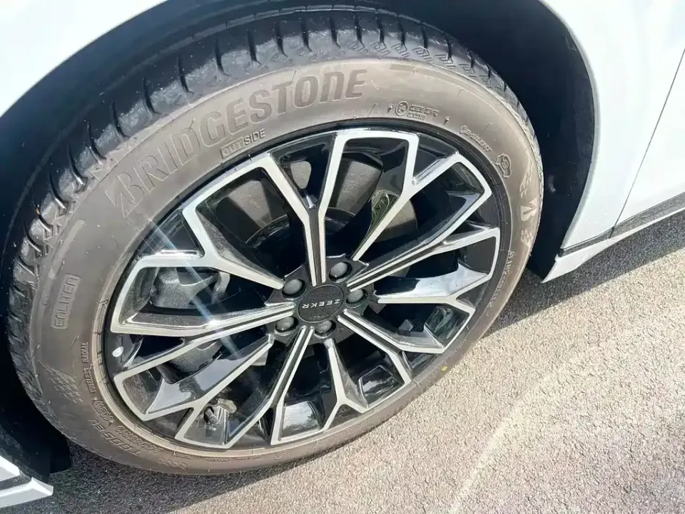 Zeekr 007GT