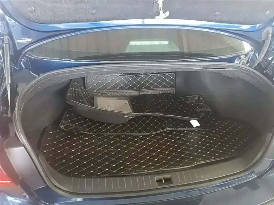 Infiniti Q50L