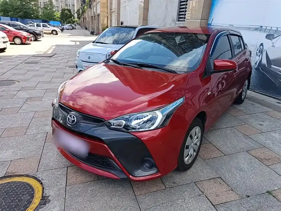 Toyota Yaris L