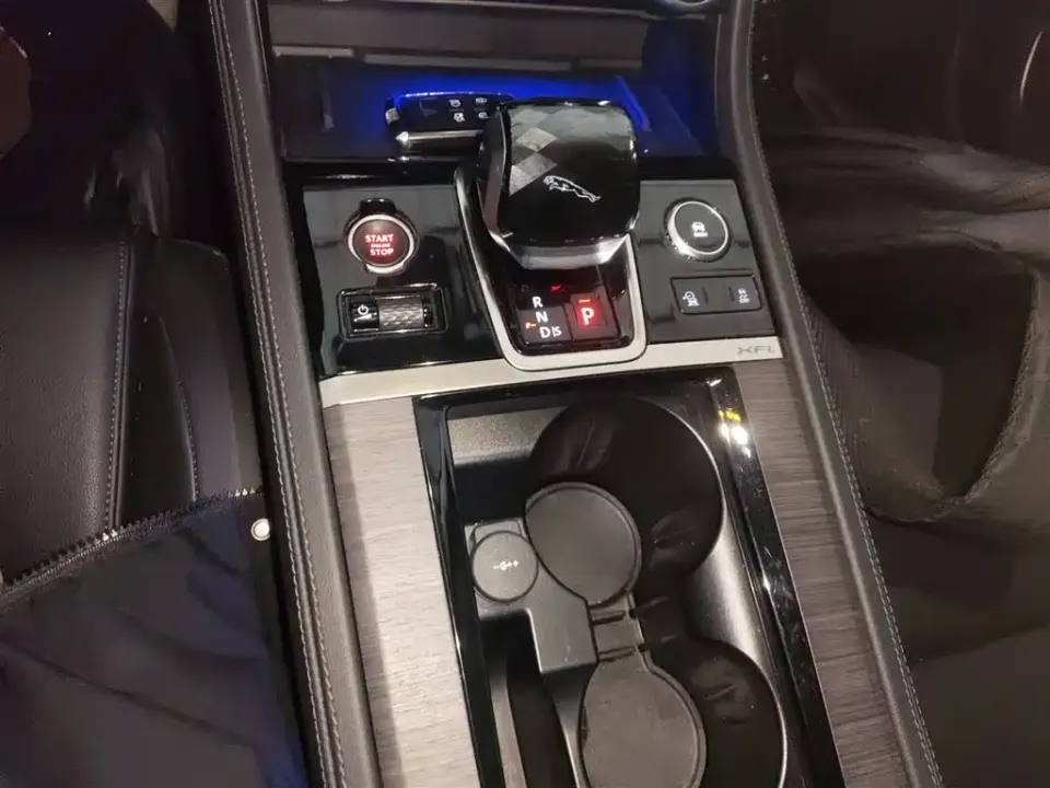 Jaguar XFL