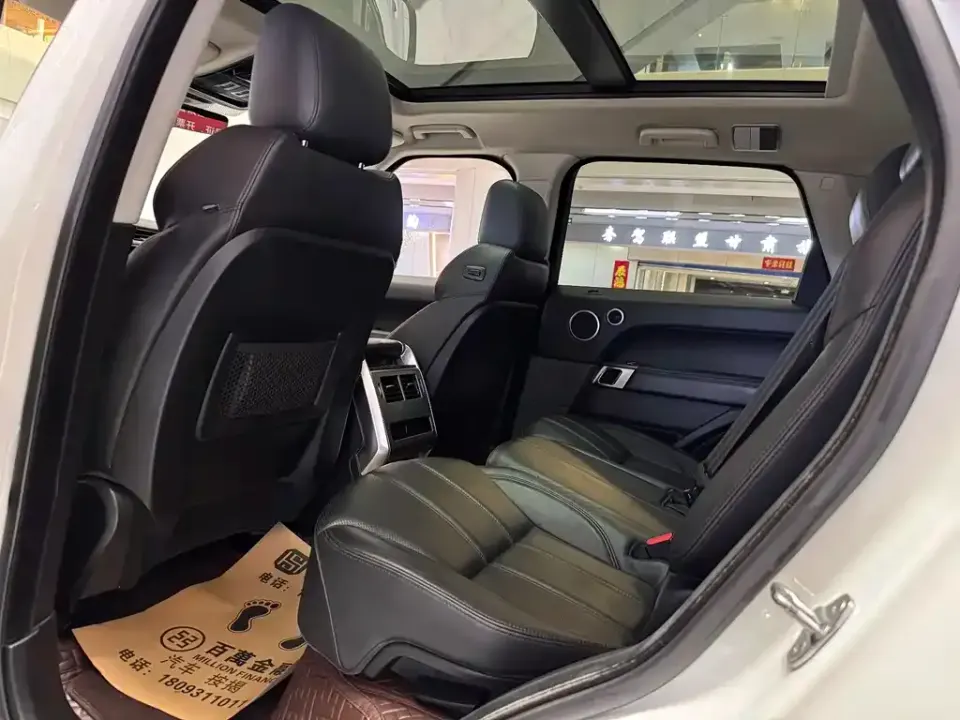 Land Rover Sport