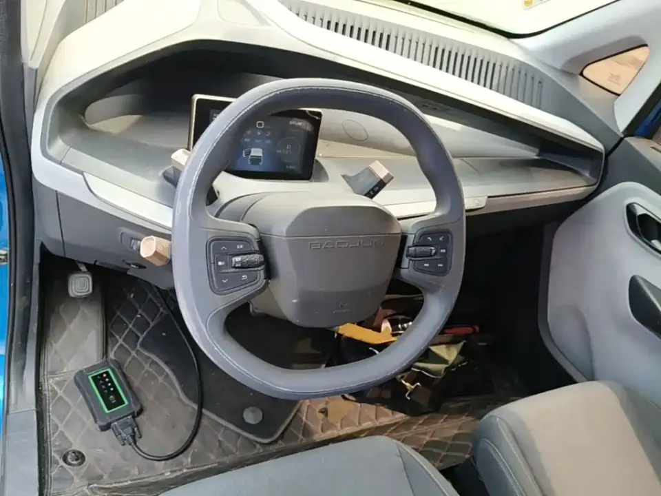 Baojun E200