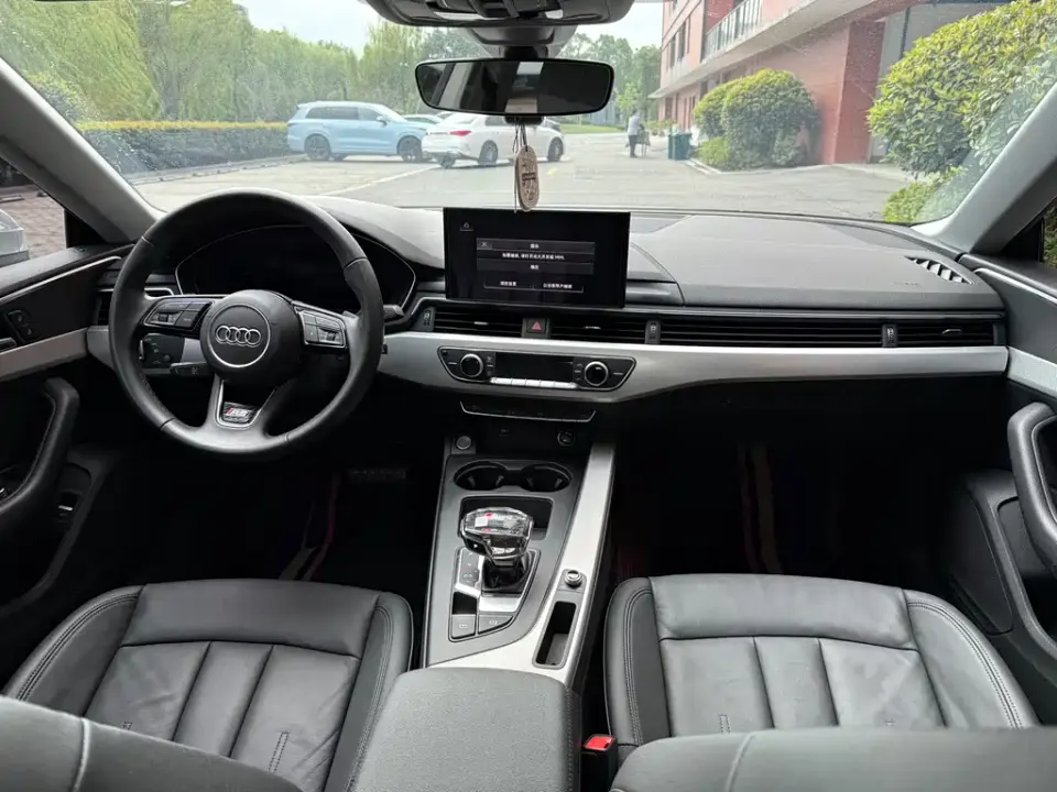 Audi A5 (Import)