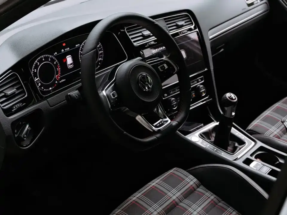 Volkswagen Golf GTI