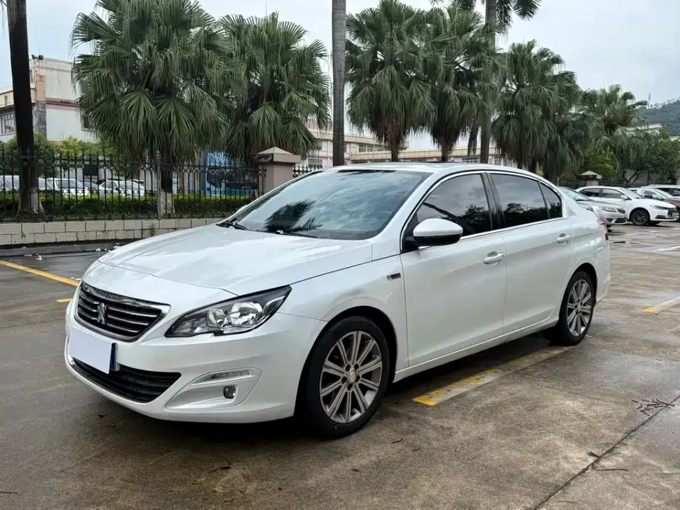 Peugeot 408