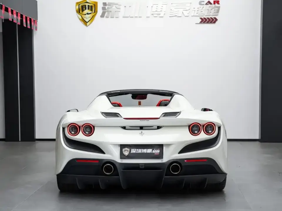 Ferrari F8