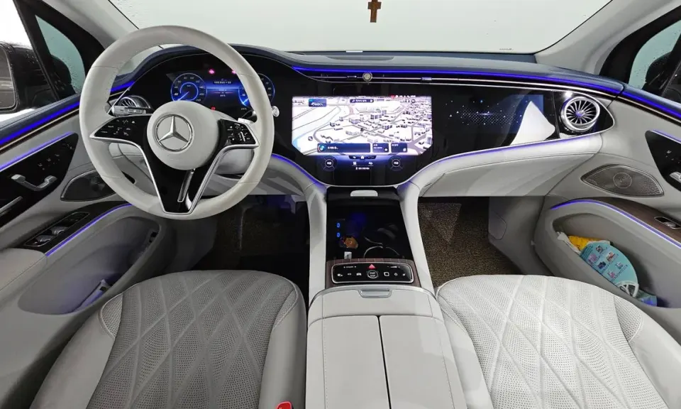 Mercedes-Benz EQS