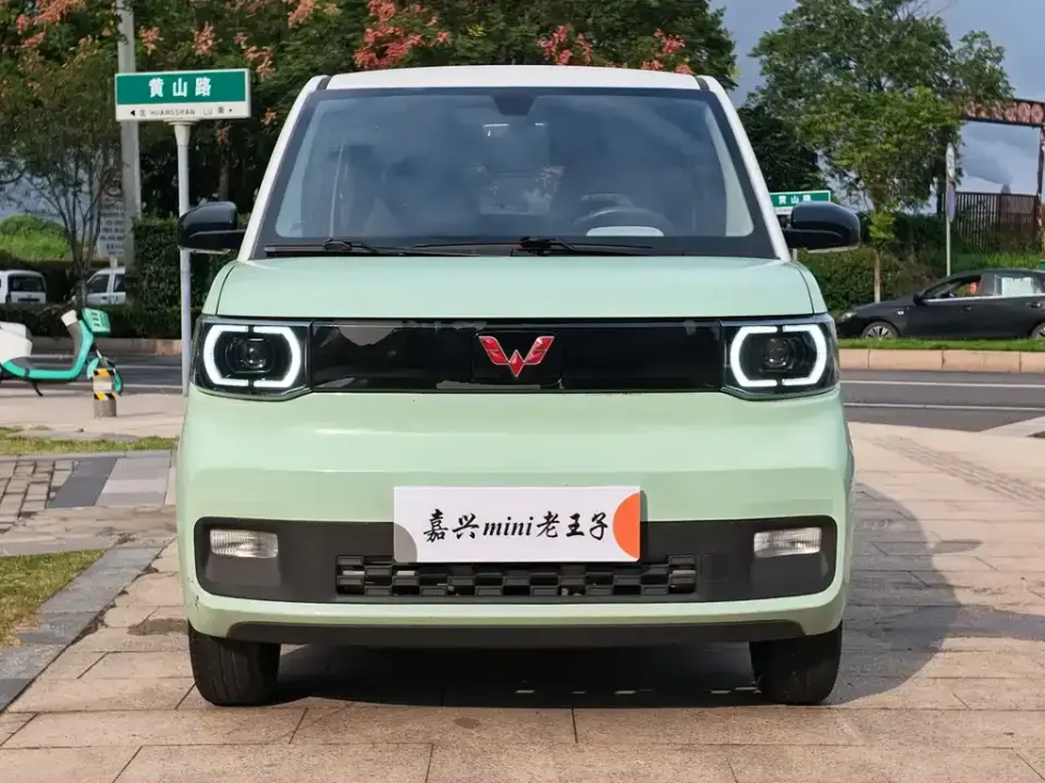Wuling MINIEV