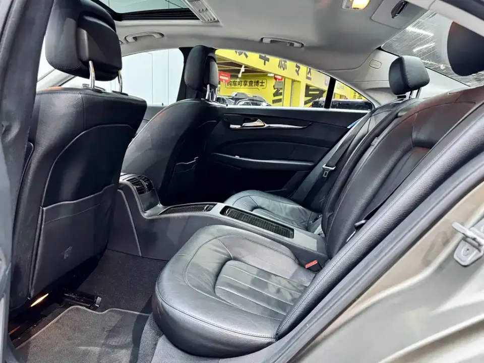 Mercedes-Benz CLS
