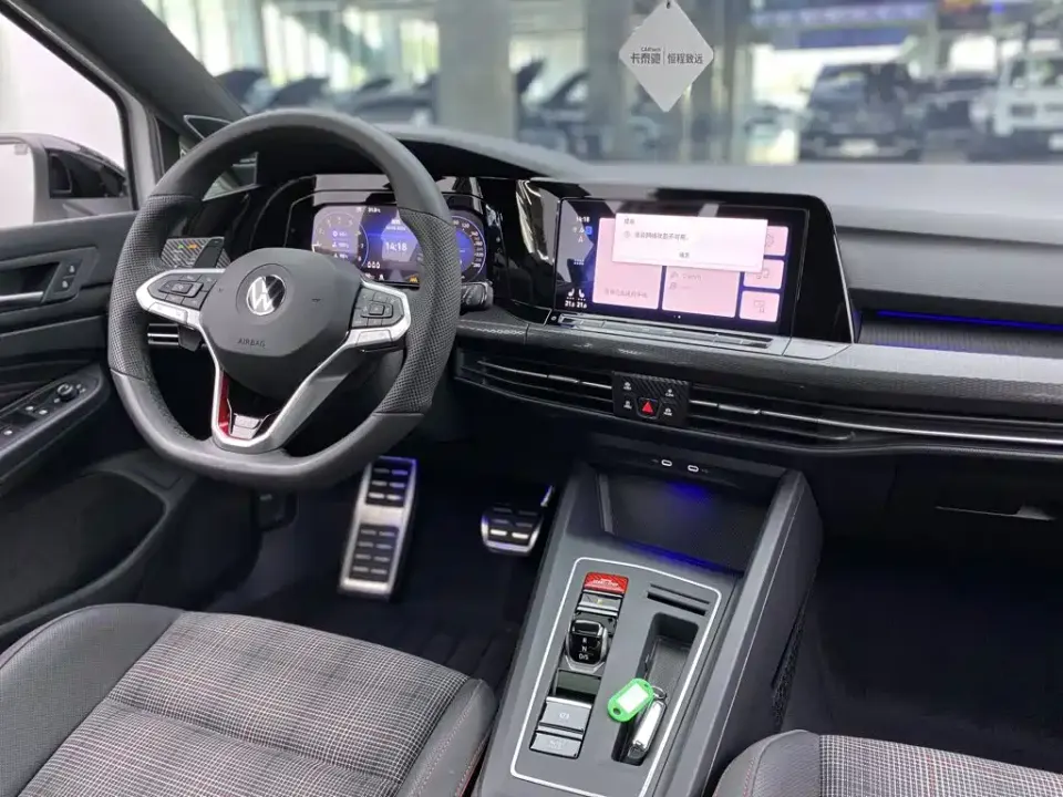 Volkswagen Golf GTI