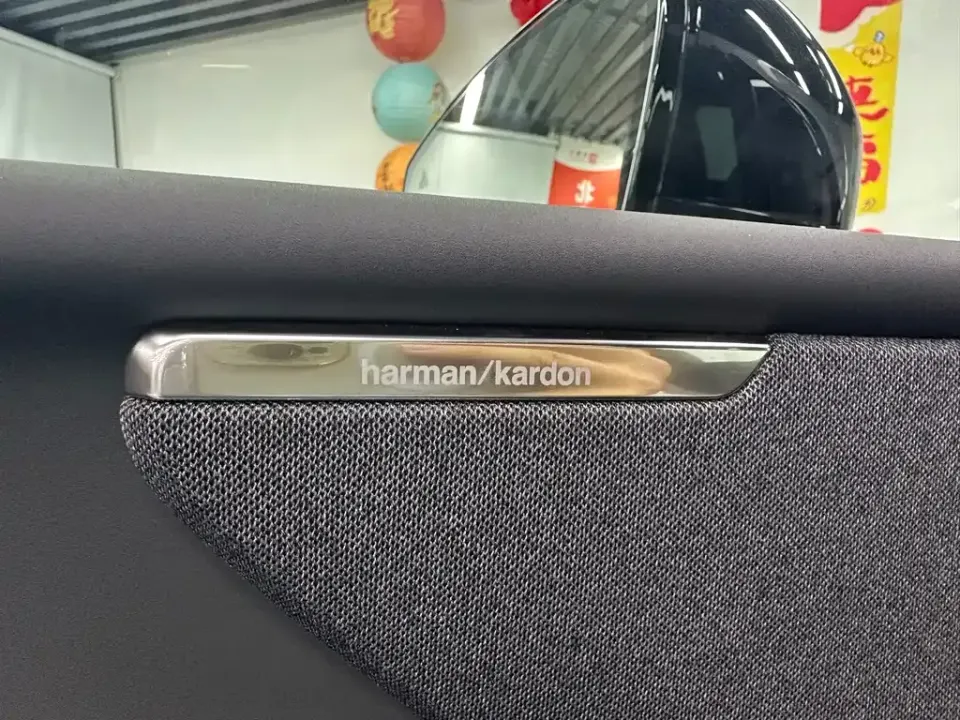 Volvo XC70 PHEV