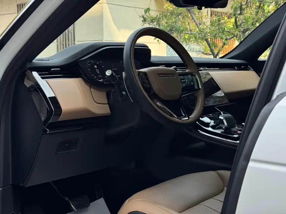 Land Rover Sport