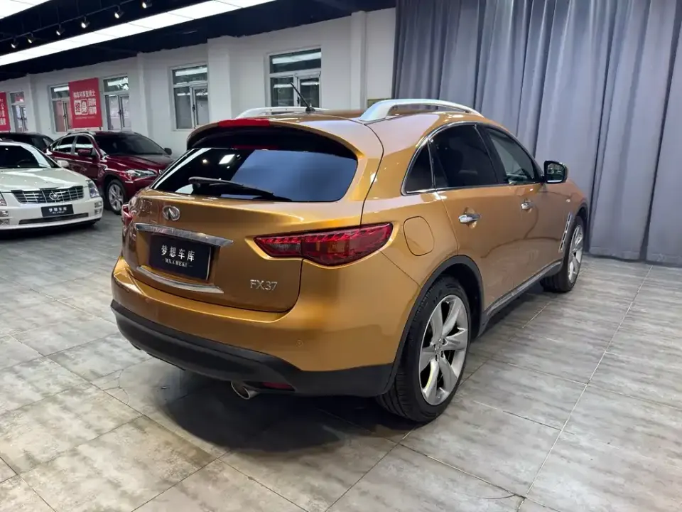 Infiniti FX