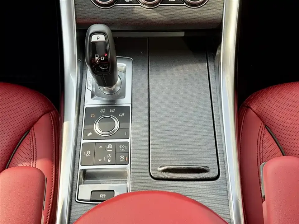 Land Rover Sport