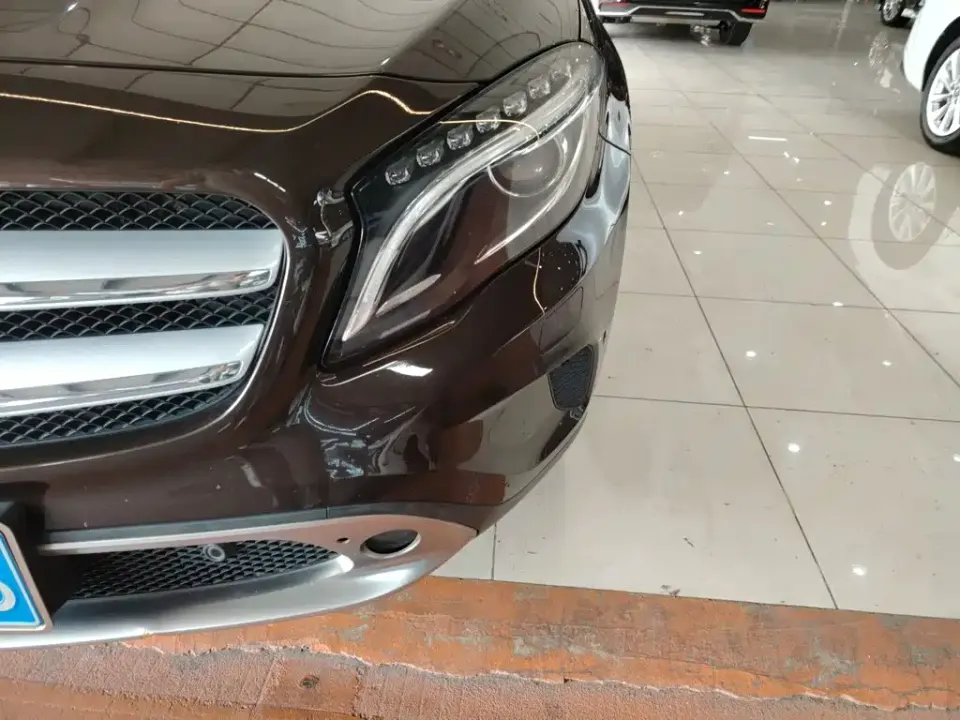 Mercedes-Benz GLA