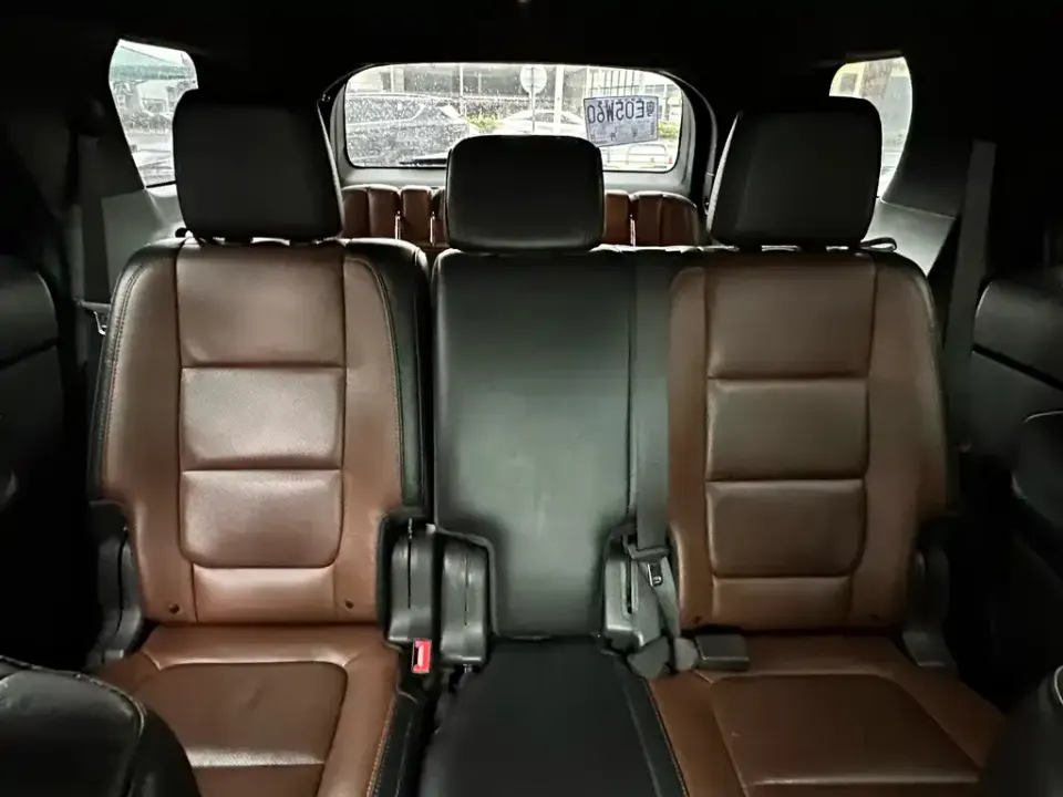 Ford Explorer (Import)