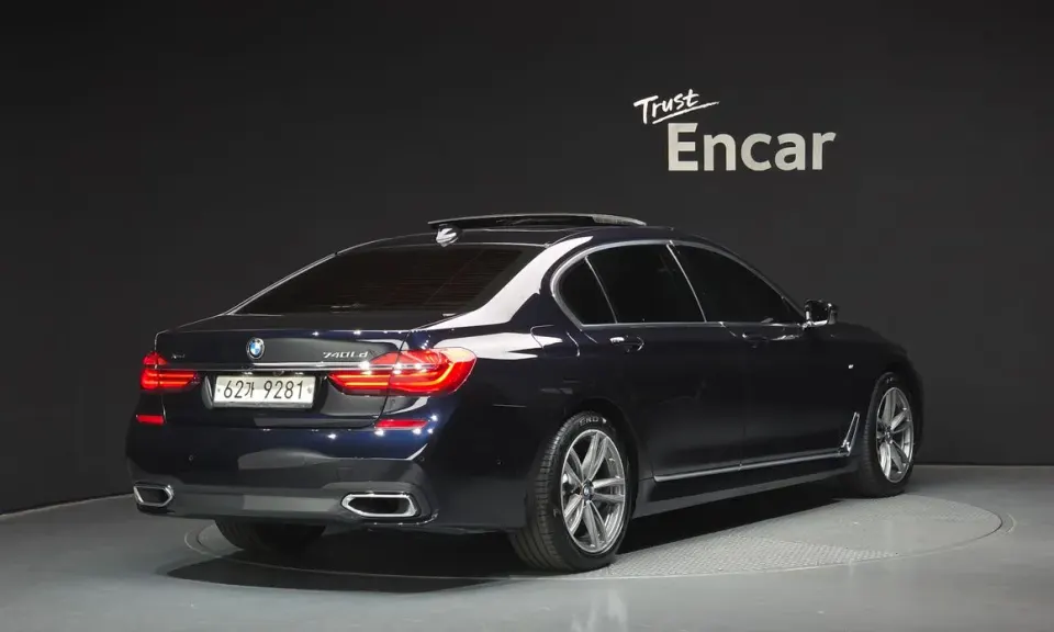 BMW 7-Series