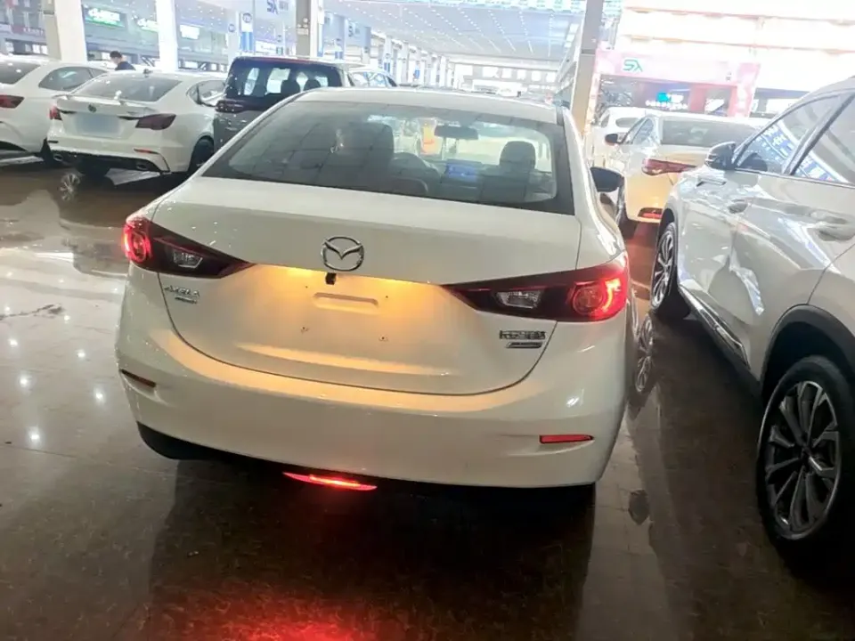 Mazda 3 Axela