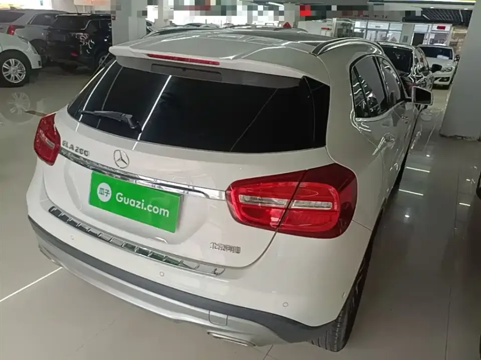 Mercedes-Benz GLA